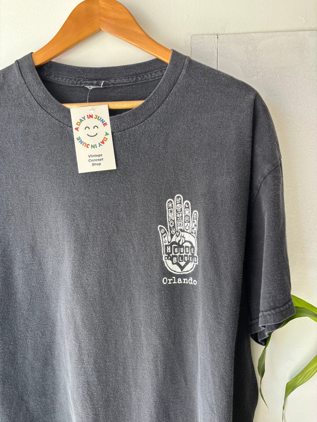 House Of Blues Graphic Tee (XL)