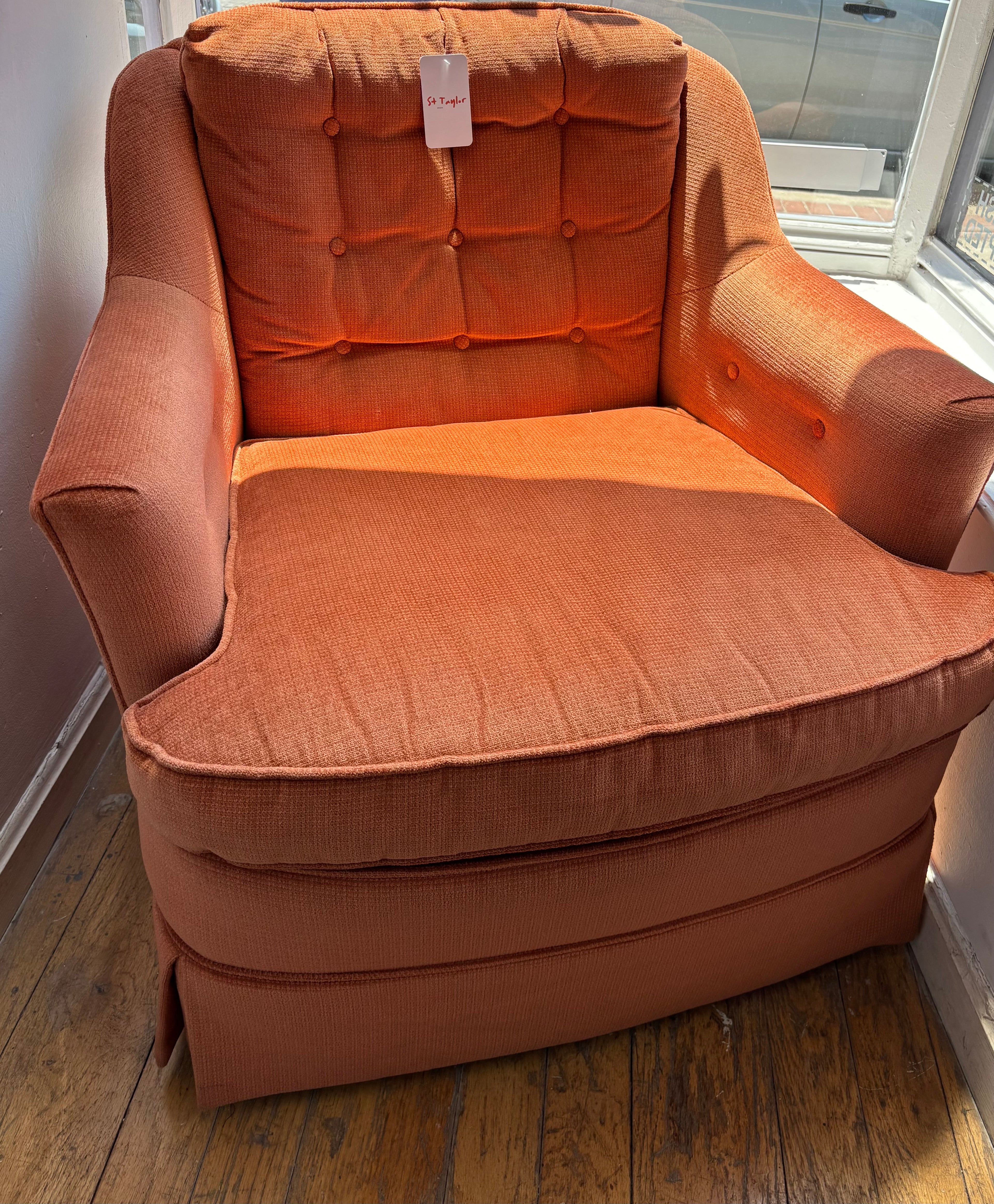 Button Tufted Arm Chair